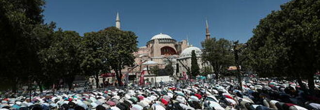 Turchia, un'altra basilica storica trasformata in moschea, l'inaugurazione fatta la vigilia di Natale