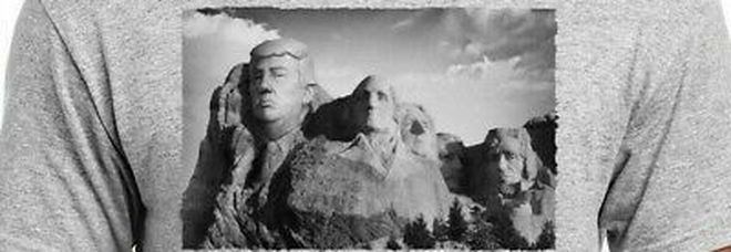 Trump vola a Mount Rushmore per il 4 luglio: Sioux sul piede di guerra. E lui si fa ritrarre insieme agli altri presidenti
