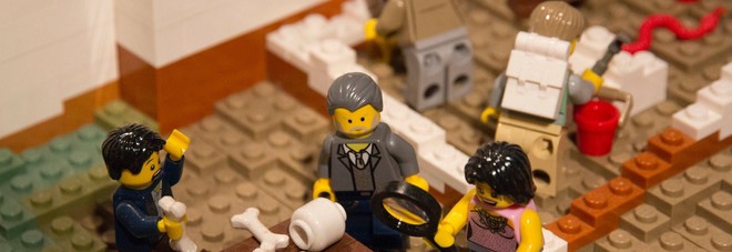 Il direttore generale della Soprintendenza di Pompei prof. Massimo Osanna diventa un omino della Lego nella ricostruzione di Pompei