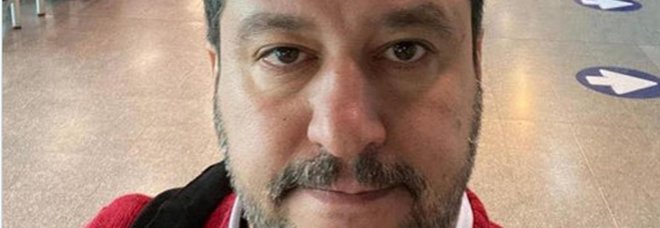 Coronavirus, positivo un poliziotto della scorta di Salvini. M5S: «Leader Lega si metta in auto-isolamento»