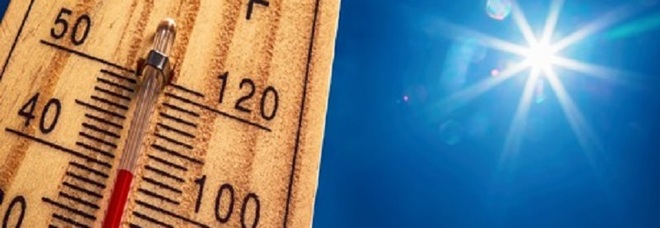 Ondate di calore in Campania, quattro giorni di allarme: temperature più alte di 7-8°, attenti ai bambini e agli anziani