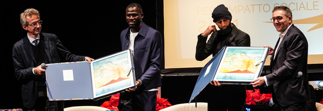 I due campioni sono stati premiati in occasione del premio Rete Mediterranea per l Impatto sociale di Arci Mediterraneo