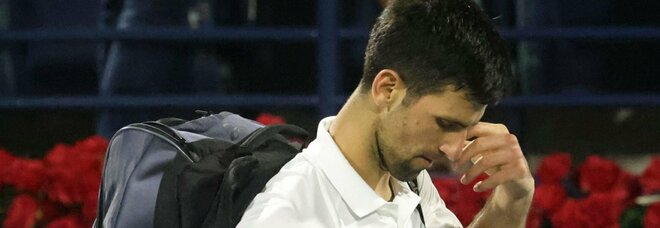 Djokovic perde con Vesely a Dubai, non è più numero 1 al mondo. Il serbo era tornato in campo dopo le polemiche sul vaccino