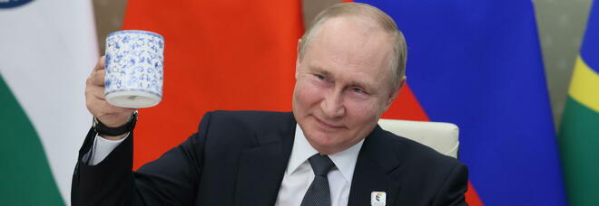 Putin, il Cremlino minaccia la Gran Bretagna: «Sarà la prima a essere bombardata in caso di terza guerra mondiale»