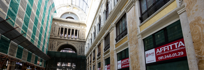 Galleria Umberto di Napoli, il prefetto in campo: «Subito al lavoro con i privati»