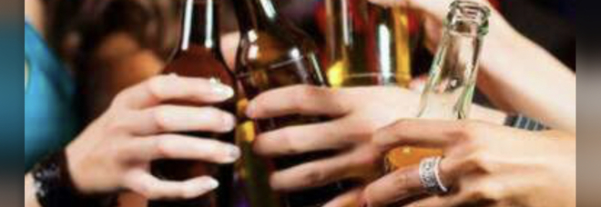 Sorrento, bevande alcoliche a minori: locale sanzionato