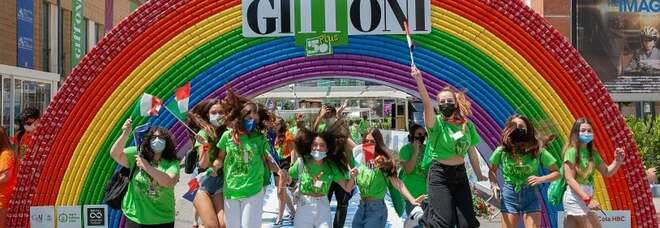 A "Giffoni verde" i giovani seminano il futuro: nasce un aranceto all'insegna del cinema