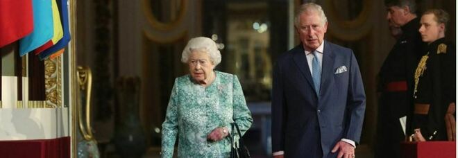 La regina, Carlo, William e Kate si riuniscono per boicottare la BBC e il documentario sugli scontri nella Royal Family