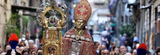 San Gennaro, la processione di maggio annullata per Covid: è già la seconda volta