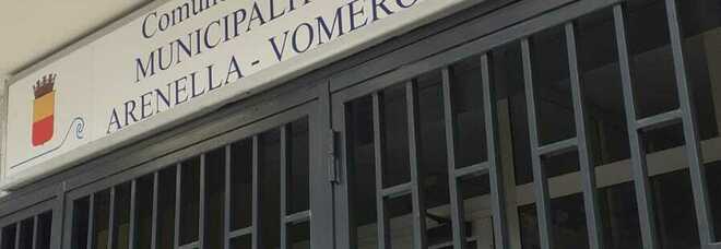 Vomero, la sede della Municipalità invasa dai topi: «Entrano negli appartamenti ai primi piani»