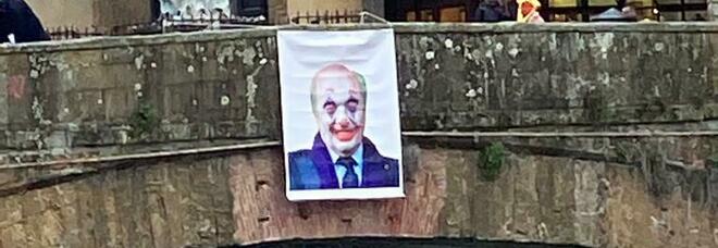 Caso Vlahovic, a Firenze spunta Commisso in versione «Joker»: la rabbia dei tifosi