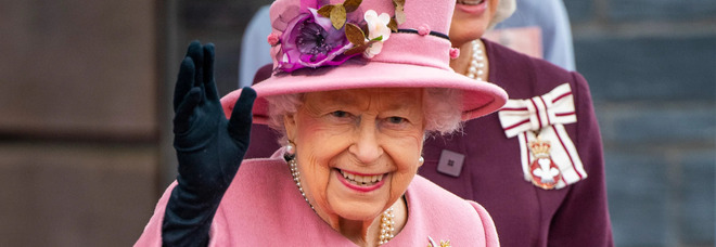 La Regina Elisabetta e il principe William condividono un vizio: non riescono proprio a rinunciarci