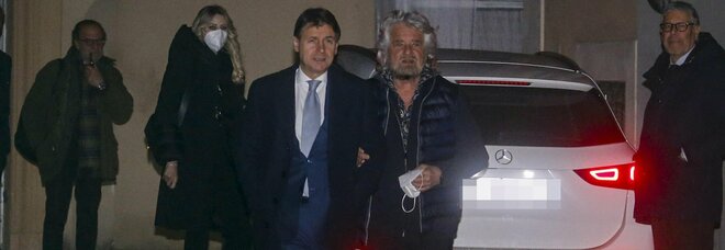 Grillo incontra i big 5S Un nuovo comitato per ri-eleggere Conte