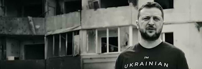 Ucraina, Zelensky posta un video per il Giorno della Memoria: «La Russia come i nazisti»