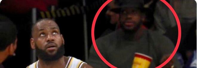 Per un gioco di luci e una vaga somiglianza LeBron James, il cestita n.6 dei Lakers, è stato accostato a Pat C, fashion designer