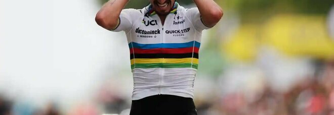 Tour de France, Julian Alaphilippe vince la tappa delle cadute