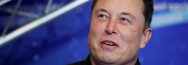 Elon Musk, nuove accuse a Twitter: «Fornisca i dati su account spam o viola l'intesa»