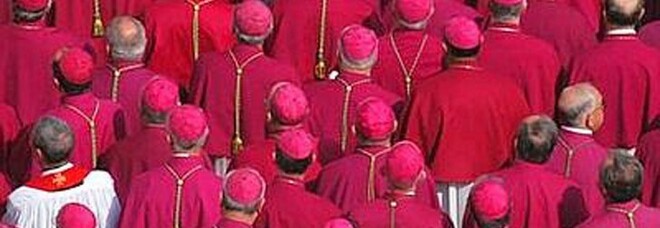 Chiesa, la Cei e le riforme: niente celibato dei preti e sacerdozio femminile
