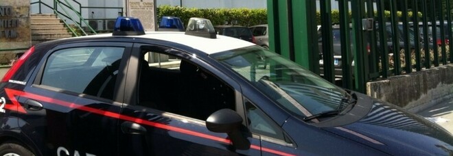 Torre del Greco, due donne in auto gettano liquido urticante sul volto di una 52enne