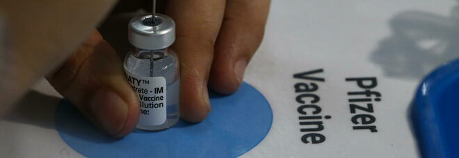 Terza dose di vaccino: Pfizer ha chiesto ufficialmente l'autorizzazione