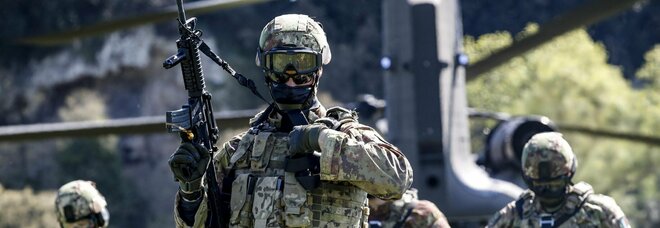 Ucraina, l'esercito italiano si prepara per la guerra : reparti in assetto combat. Scatta la modalità warfighting