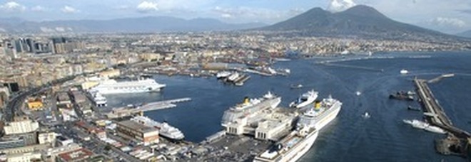 Porto di Napoli, ecco il piano: meno merci e più crociere