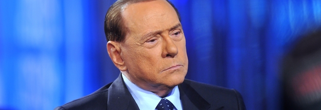Napoli, Berlusconi: «Incendio Vesuvio simbolo del fallimento della sinistra»