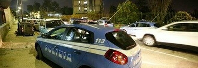 Napoli, spaccio di droga in vico Fonseca: arresato 20enne in possesso di cocaina e hashish