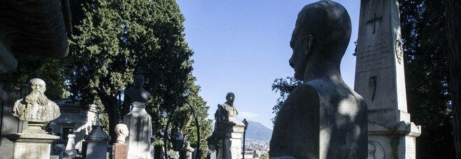 Commemorazione dei defunti, cimiteri aperti a Napoli: ok tutti i varchi dalle 7 alle 16