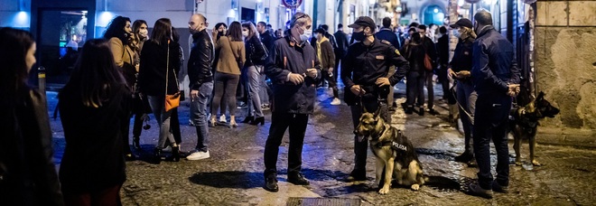 Movida a Napoli, controlli ai Quartieri Spagnoli e al Vomero: sei multati per possesso di hashish