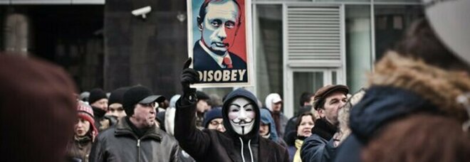 Russia, la Duma verso l’approvazione del divieto di comizi, cortei e manifestazioni