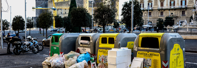 Emergenza rifiuti a Napoli, rivoluzione Asìa: i manager si dimettono, cambia la governance