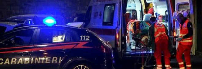 Si schianta con l'auto contro un pilone a Battipaglia: ragazzo grave in ospedale