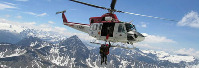 Valle d'Aosta, valanga travolge due scialpinisti: uno muore l'altro è illeso