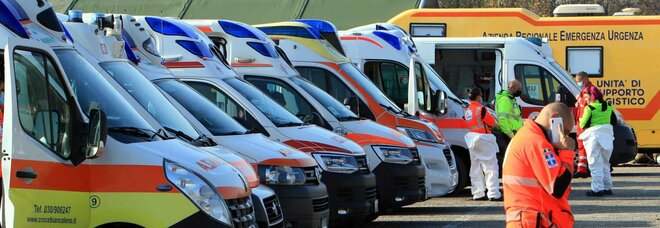 Covid, ospedali Lombardia e Piemonte in allarme: «Strutture al collasso, rischio pazienti sui marciapiedi»