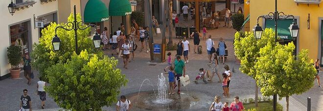Salerno: weekend di saldi al Cilento outlet shopping e intrattenimento per le famiglie