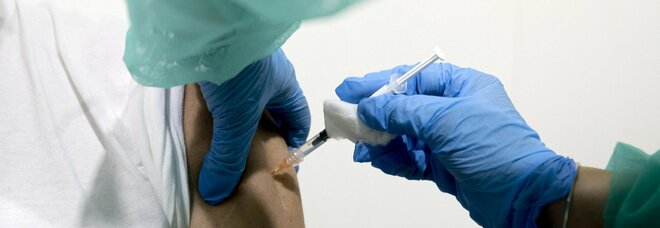 Vaccino under 5, Pfizer-Biontech: con tre dosi di vaccino protezione all' 80,3% contro Omicron