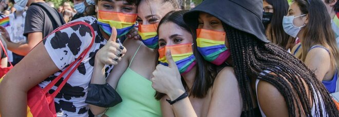 Procrezione assistita, decisione storica della Spagna: gratis per tutte le donne e per i trans