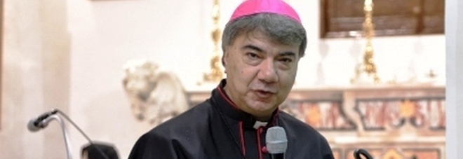 L'arcivescovo Domenico Battaglia chiuderà le visite ai «luoghi della sofferenza» al carcere di Poggioreale