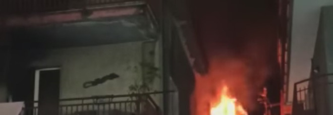 Terribile incendio a Battipaglia: donna morta carbonizzata