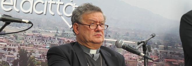 «Per amore del mio popolo, non tacerò», monsignore Antonio Di Donna: «Ora una nuova resistenza»