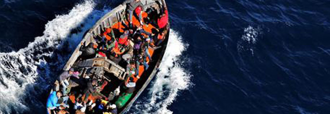 Libano, barca affonda la largo delle coste: muore un bambino, 40 persone vengono salvate