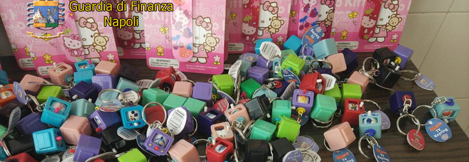 Napoli, maxi sequestro di giocattoli cinesi fuorilegge: sotto chiave 2,5 milioni di pezzi