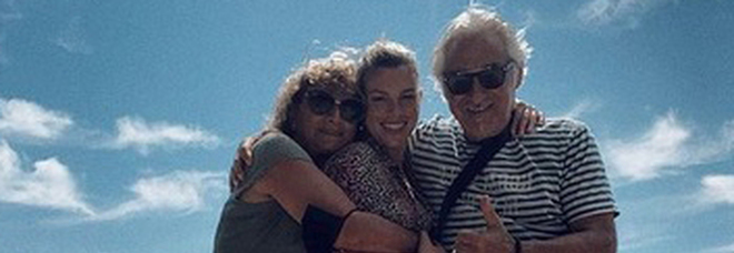Emma Marrone,la mamma Maria e il papà Rosario (Instagram)