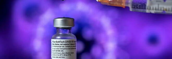 Pfizer, casi di miocardite (soprattutto tra giovani) dopo aver ricevuto il vaccino: lo studio israeliano