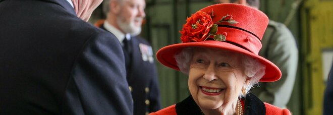 Regina Elisabetta, Platinum Jubilee: la festa il prossimo anno, e gli inglesi non lavoreranno per 4 giorni