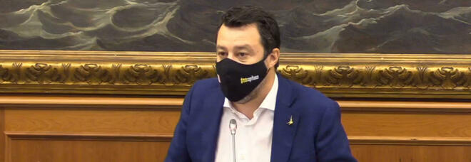 Salvini: «Entro 10 giorni tutti al lavoro senza limiti, il coprifuoco è un danno alla salute»