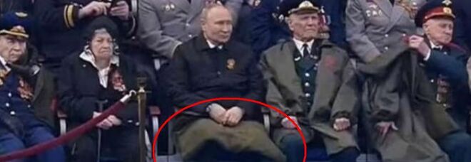 Putin, dalla coperta sulle gambe agli attacchi di tosse: gli indizi sulla malattia dello zar