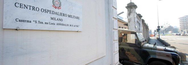 Coronavirus a Milano, Lega: «Sala chiuda le scuole». Il sindaco: no allarmismi. Anziano positivo al San Raffaele