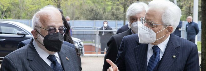 25 aprile, Mattarella ad Acerra ma è polemica: «Opposizione esclusa, nessuno ci ha invitato»